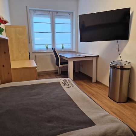 Einzelzimmer In Ruhiger Lage --- Check-In Mit Schluesselkasten Meppen Eksteriør billede