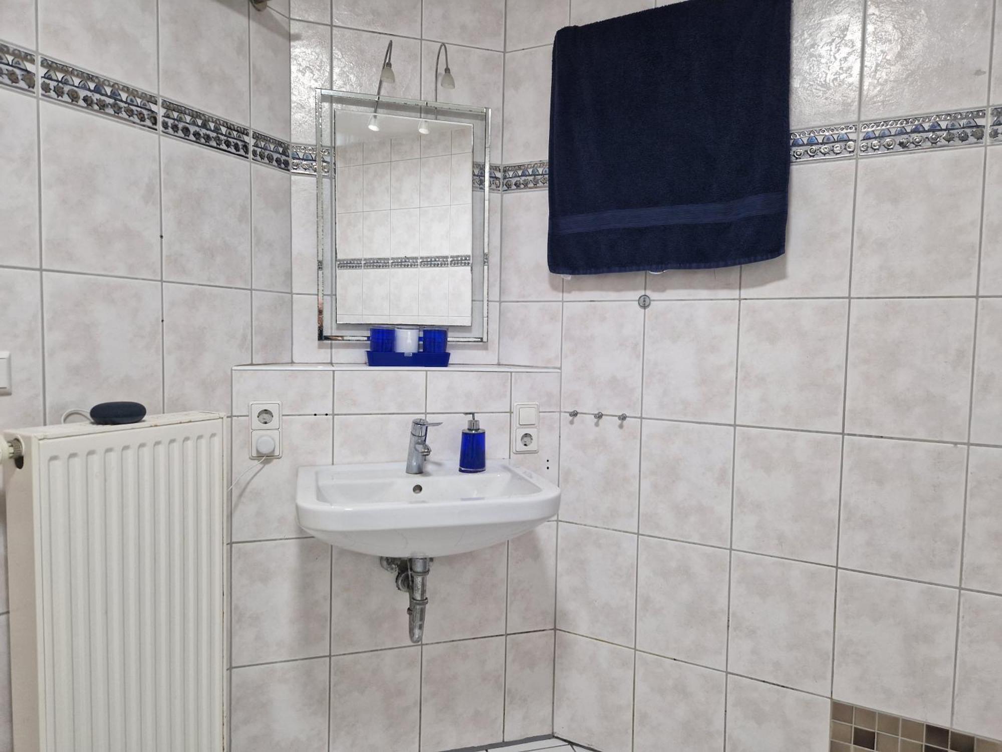 Einzelzimmer In Ruhiger Lage --- Check-In Mit Schluesselkasten Meppen Eksteriør billede